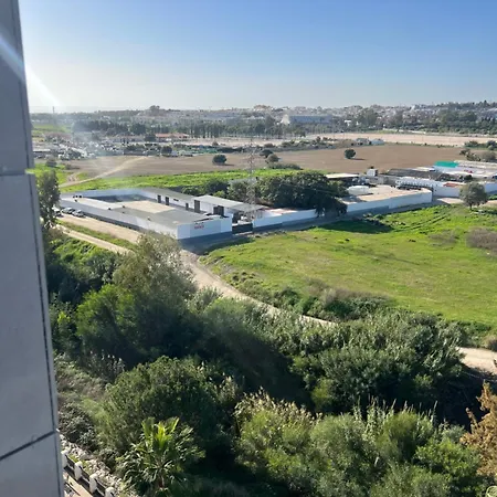 En Casa De Familia In Family Solamente Personas Tranquilas Only Quiet People Μαρμπέλλα