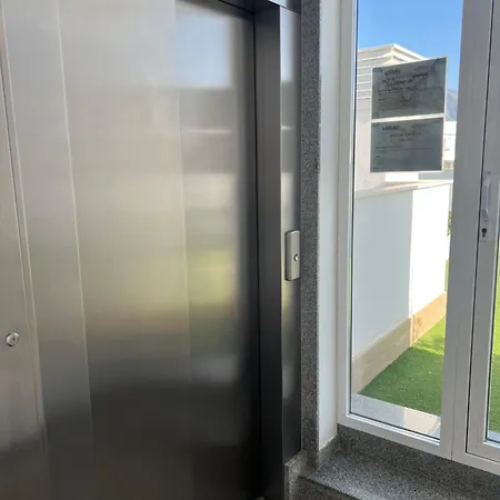 ホームステイ En Casa De Familia In Family Solamente Personas Tranquilas Only Quiet People マルベーリャ