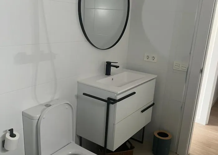 En Casa De Familia In Family Solamente Personas Tranquilas Only Quiet People Ubytování v soukromí *